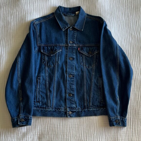 Levi's Vintage Fit Trucker Jacket - Picture 1 of 4